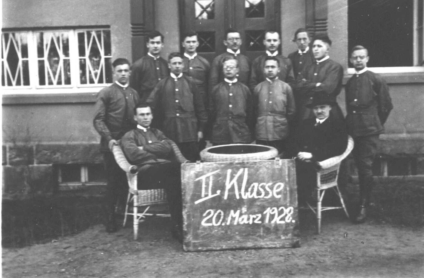 20 März 1928, Klasse