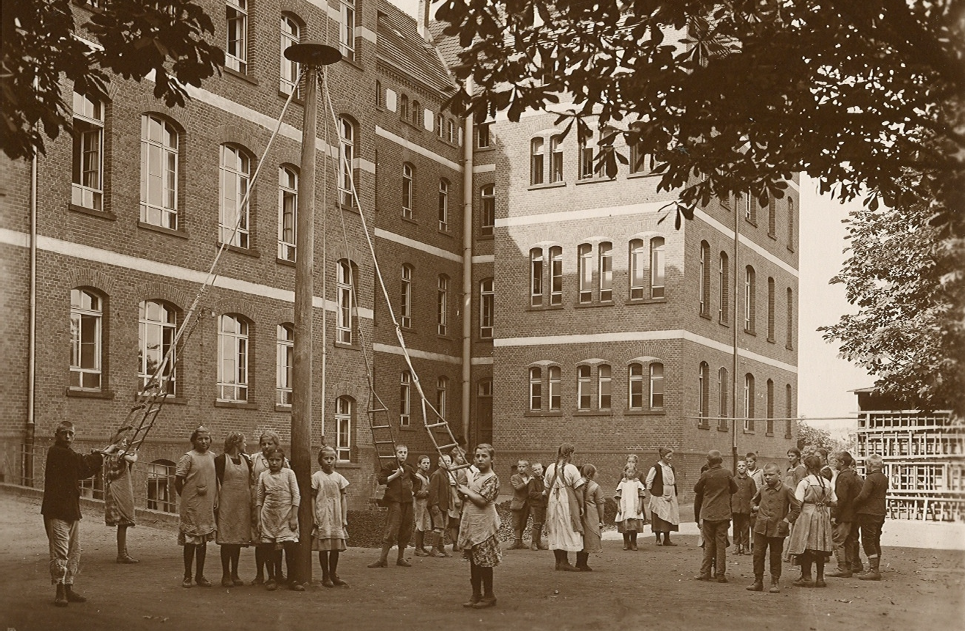 Rundlauf im Bethanienhof, ca. 1910